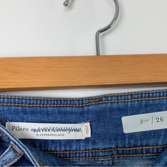 Pilcro Light Blue Boyfriend Jeans High Waist Pleated size 26 Like New - Picture 3 of 6